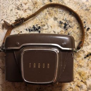 Taron Vic vintage camera